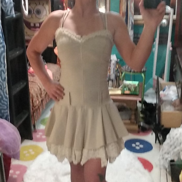 Kitty Bustier Front Zip ruffle Lace Skater Dress - Picture 3 of 12